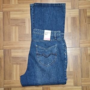 COSMOPOLITAN jeans NEW!